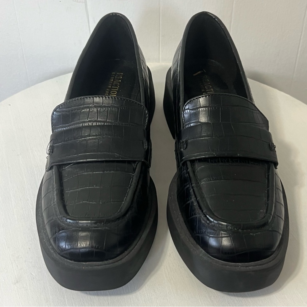 Kenneth Cole Reaction Black Embossed Flats